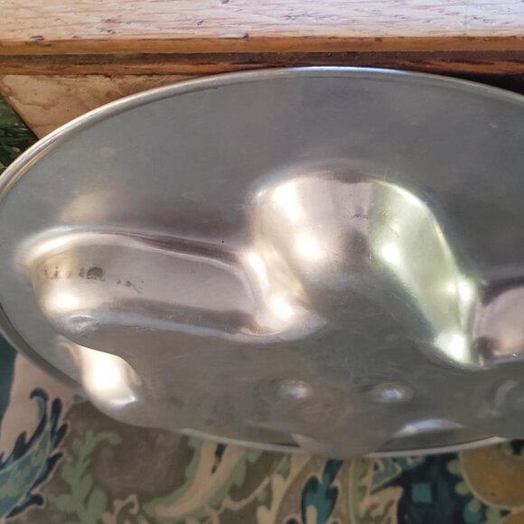 Two Vintage Gingerbread Man Cake Pans - Picture 6 of 6